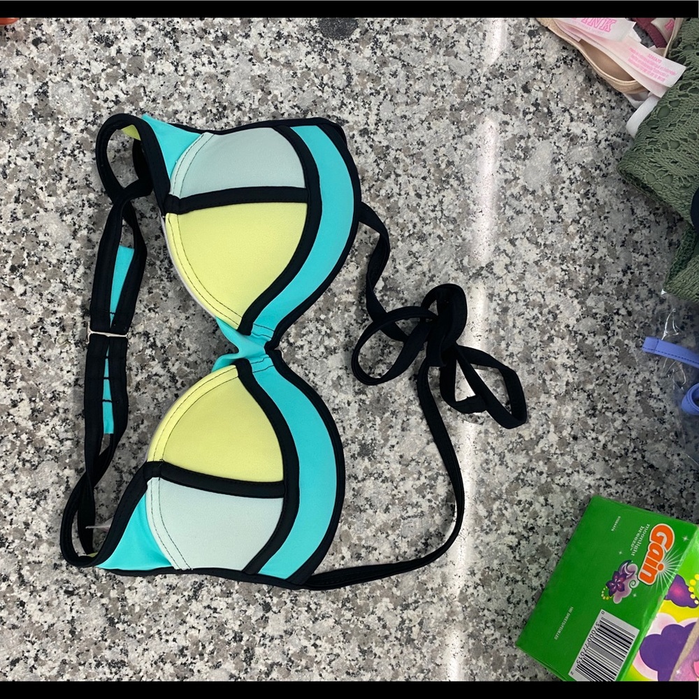 Bathing suit top